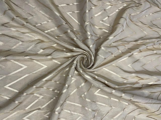 White Color Chevron Dyeable Viscose Tissue Fabric